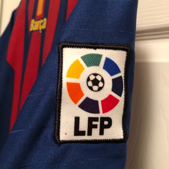 FC Barcelona vintage/old school jersey - Picture 6 of 7